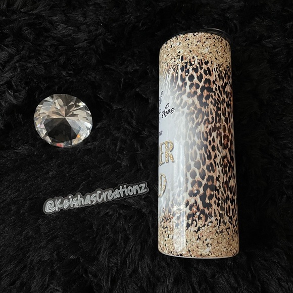 Give a girl the right shoe and she can conquer the world - Picture 4 of 5